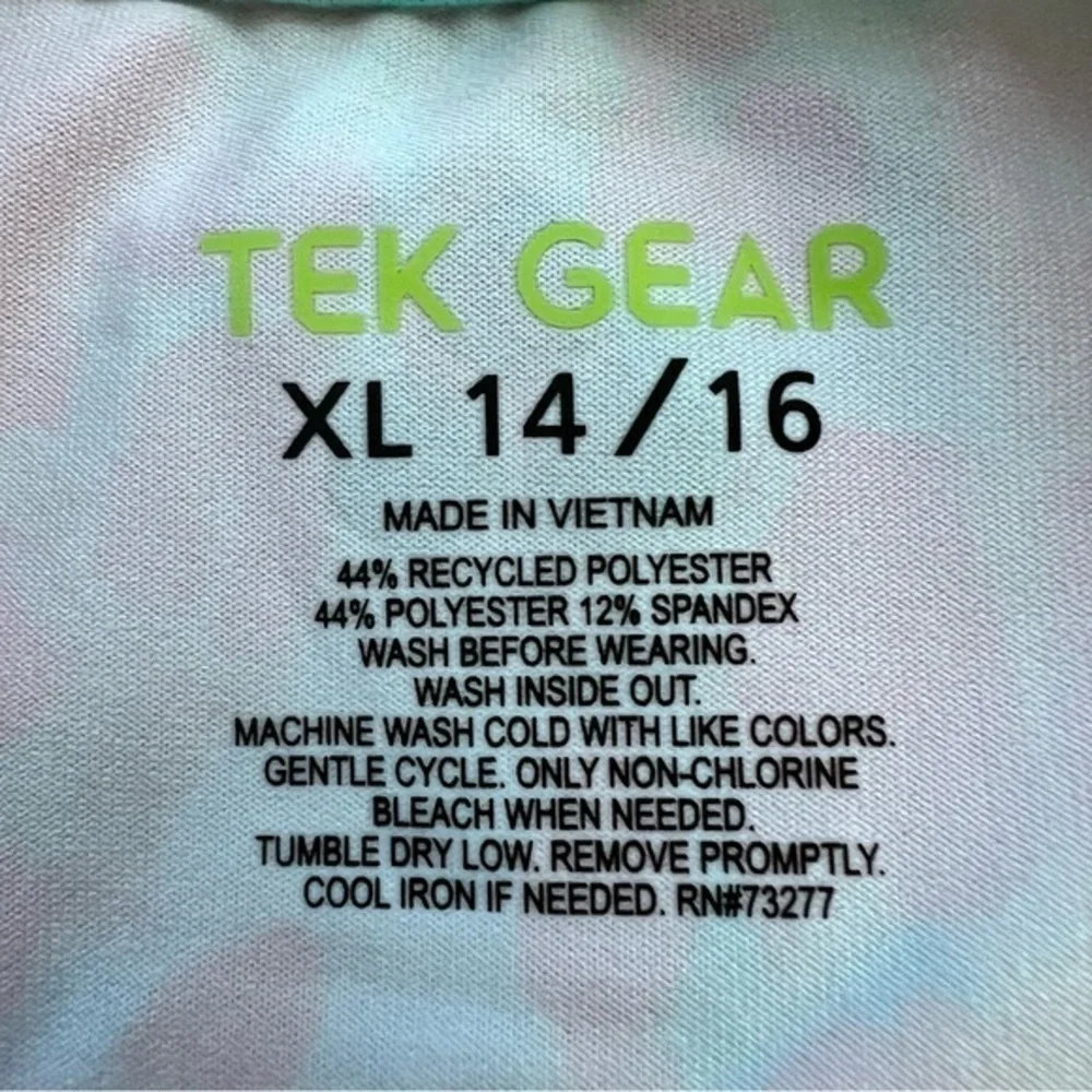 💚NWT Tek Gear girls size 14/16 bike shorts and long sleeve athletic top